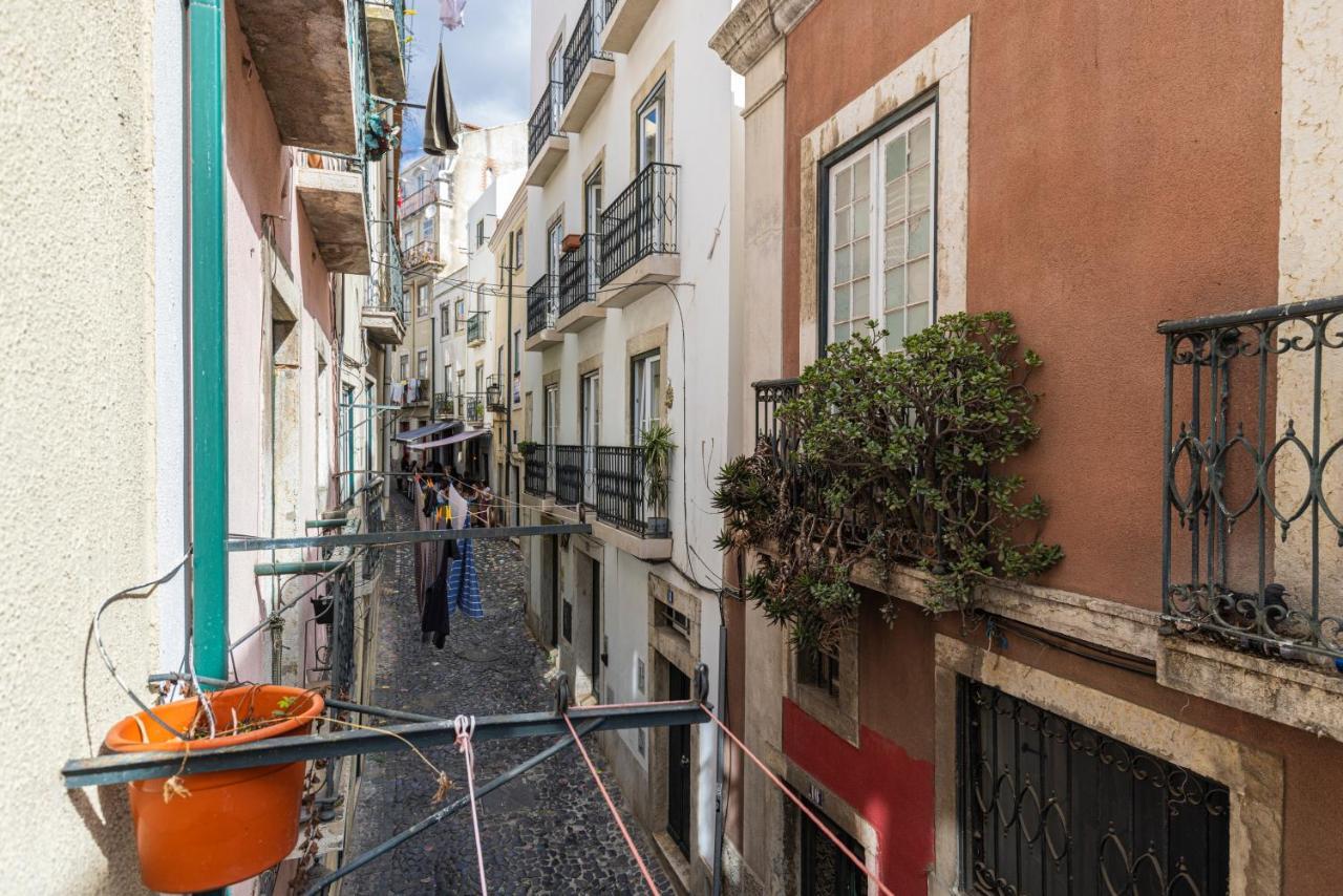 Alfama'S Heart Apartment By Lovelystay Lisboa Exterior foto